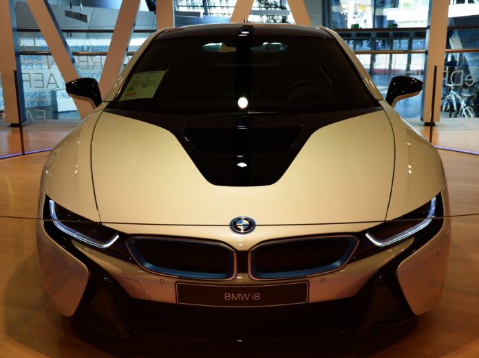 BMW I8